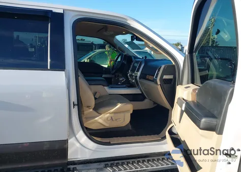 2015 Ford F-150 Lariat z USA, uszkodzony, nr VIN 1FTEW1EF2FFA93410